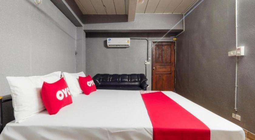 Oyo 1066 Encore Sea Side Pattaja Kültér fotó